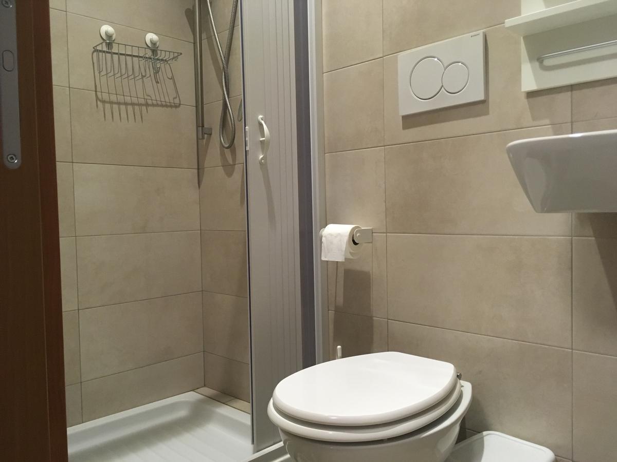 Rome Napoleone Rooms Екстериор снимка