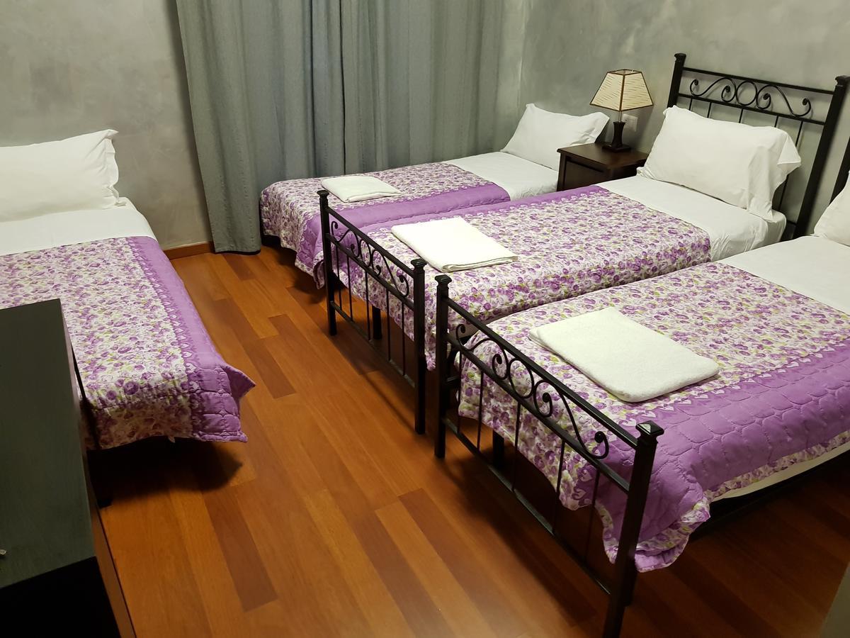 Rome Napoleone Rooms Екстериор снимка